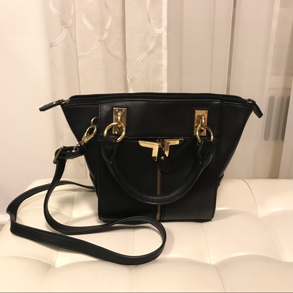 Danielle Nicole Crossbody Bag